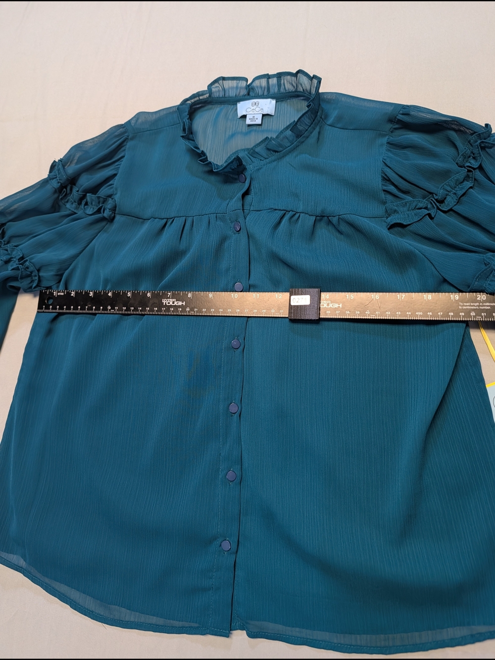 CeCe Solid Ruffled Sleeve Button-Down Blouse Women's Size M - Picture 6 of 8